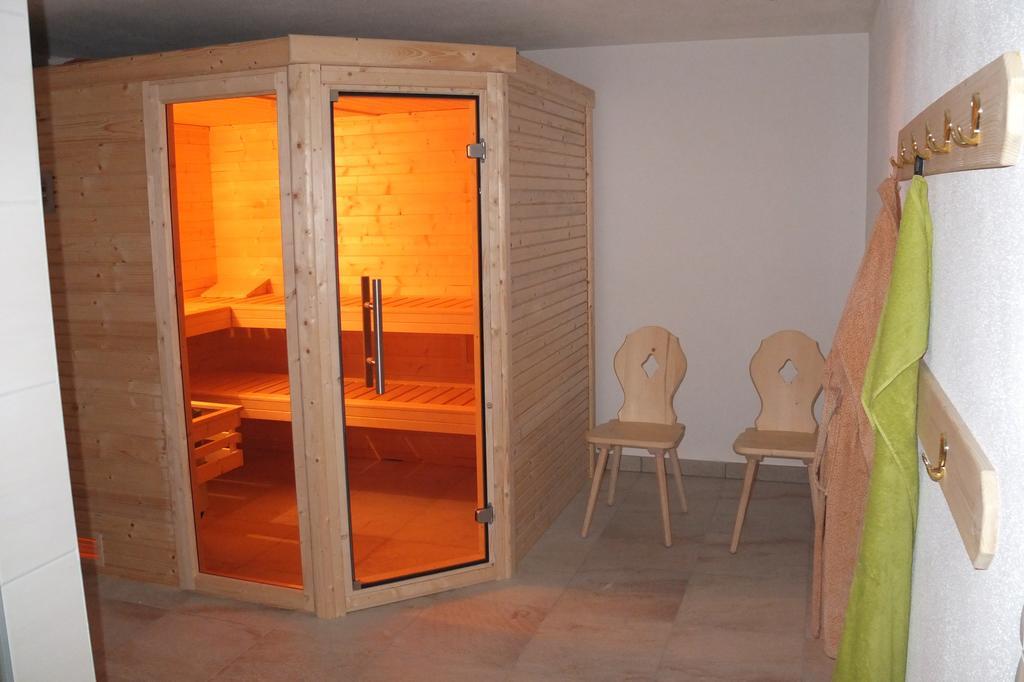 Penthousewohnung Mit Garten Sauna Pool Майсгофен Номер фото